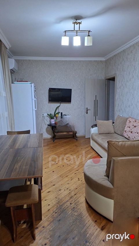 Satılır 2 otaqlı köhnə tikili 45 m² — Bakı