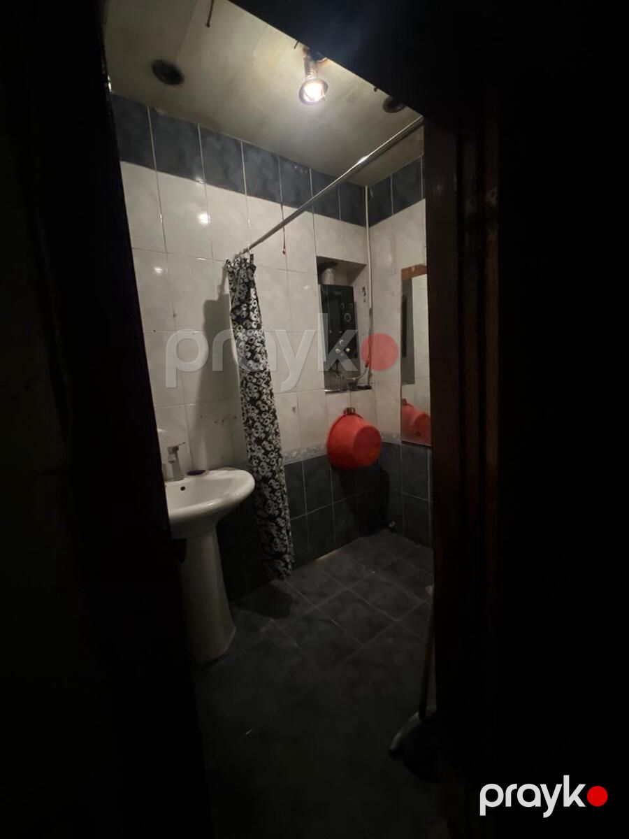 Satılır 6 otaqlı köhnə tikili 70 m² — Mənzil, Bakı (10)