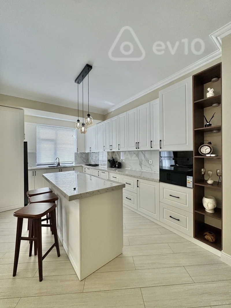 4 otaqlı mənzil, 185 m², Süleyman Vəzirov küçəsi — kirayə — Mənzil, Bakı (2)