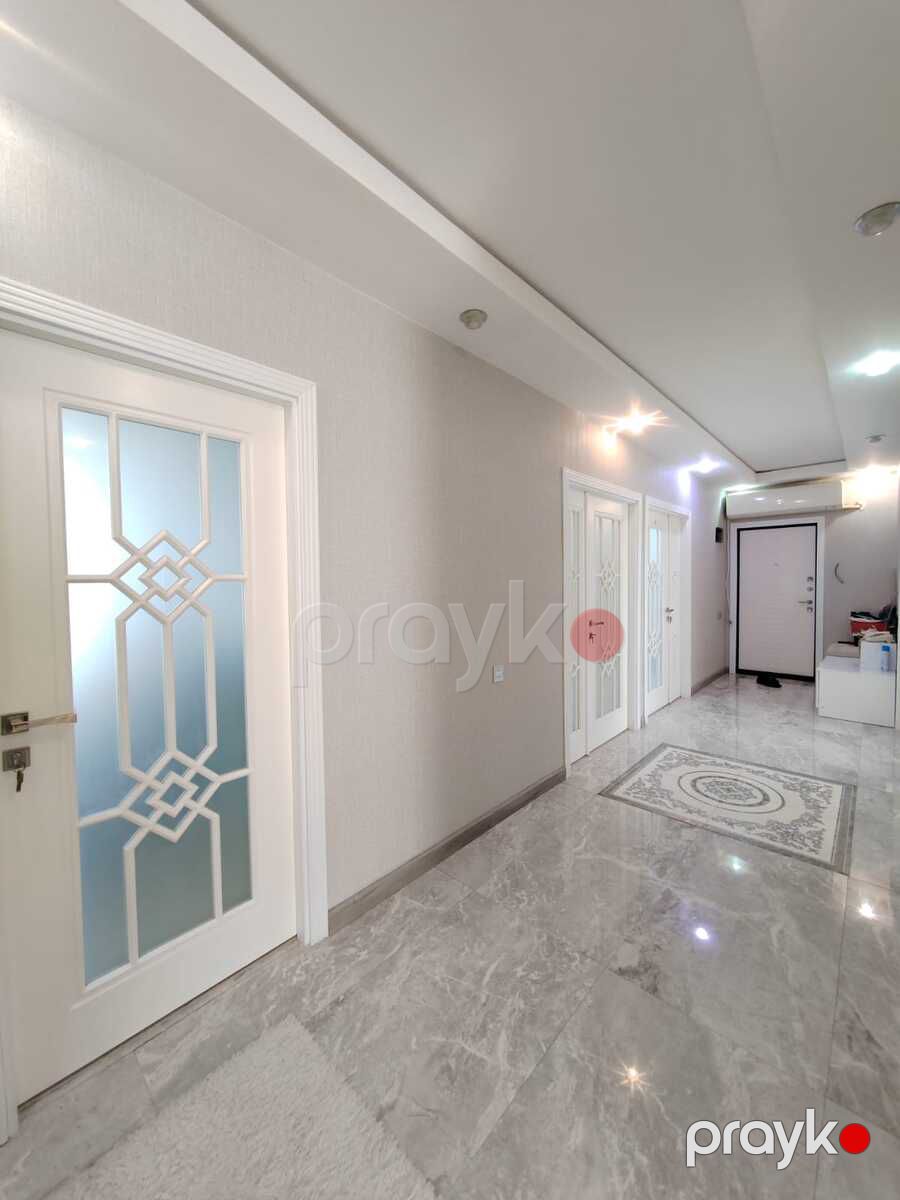 Satılır 5 otaqlı köhnə tikili 120 m² — Mənzil, Bakı (2)