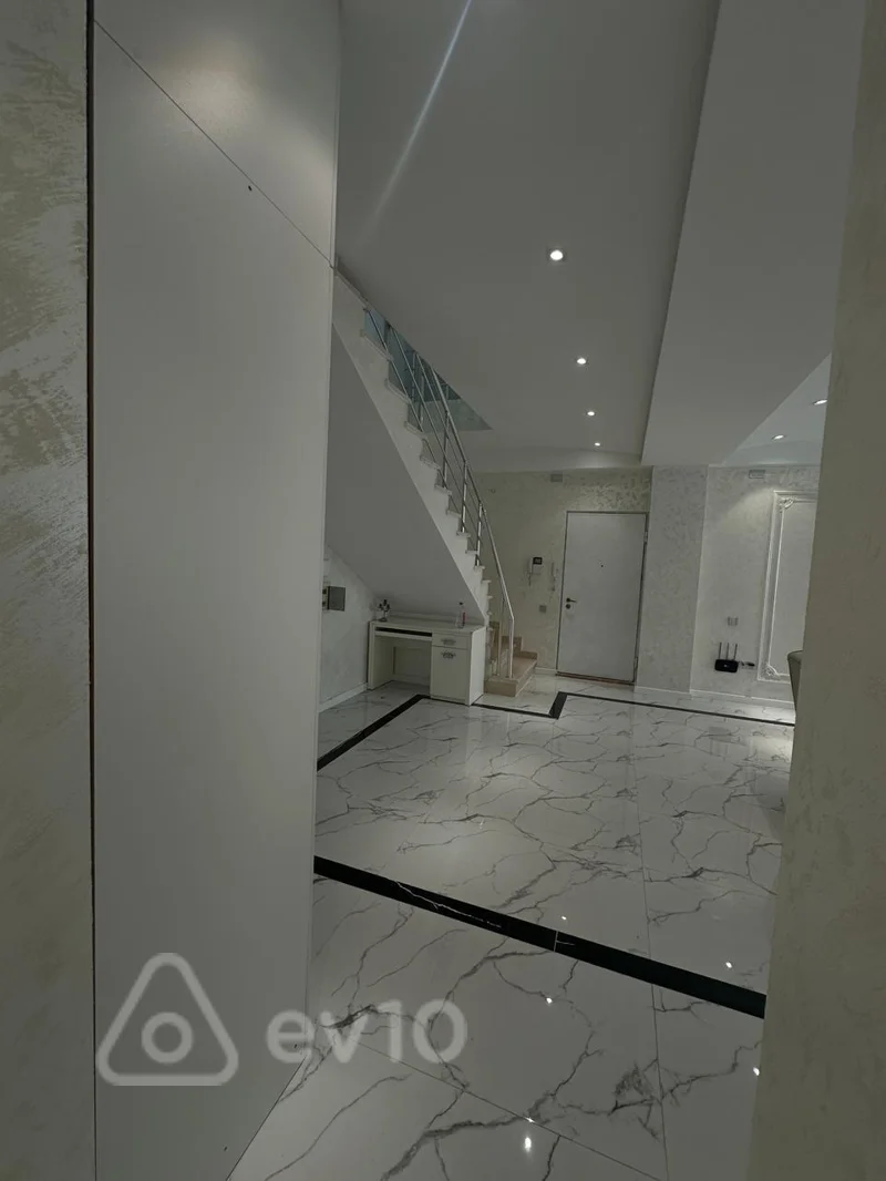 5 otaqlı mənzil, 245 m², Rəşid Behbudov küçəsi 65 — kirayə — Mənzil, Bakı (9)