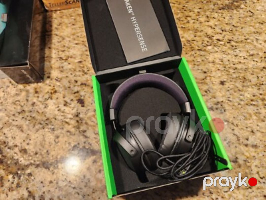 Qulaqlıq Razer kraken V3 HyperSense — Səs texnikası, Bakı (2)