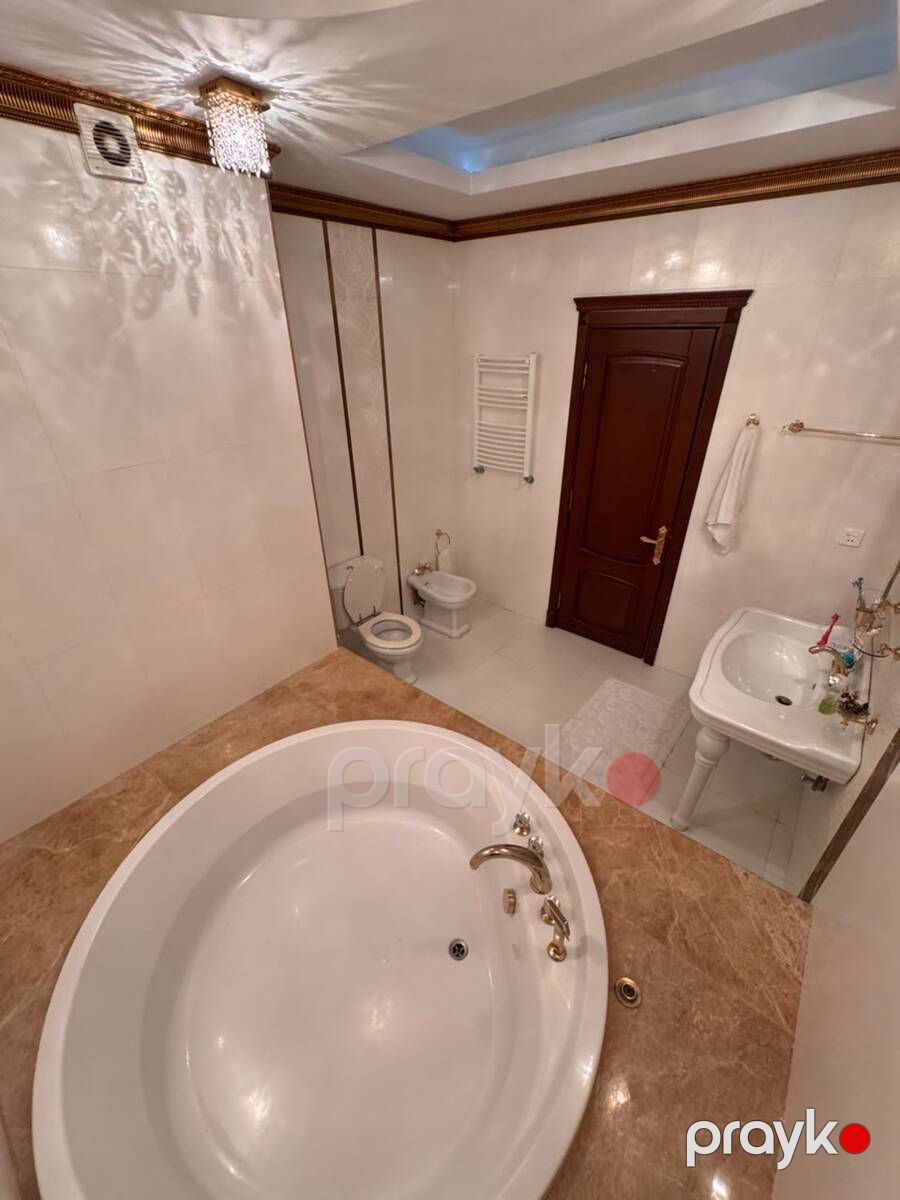 Satılır 4 otaqlı yeni tikili 190 m² — Mənzil, Bakı (12)