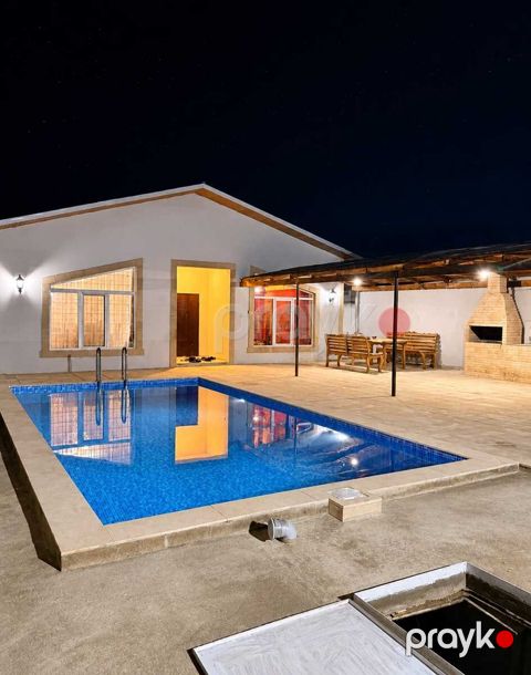 Satılır 4 otaqlı həyət evi/bağ evi 110 m² — Bakı