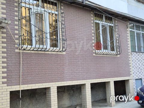 Satılır 4 otaqlı köhnə tikili 80 m² — Bakı
