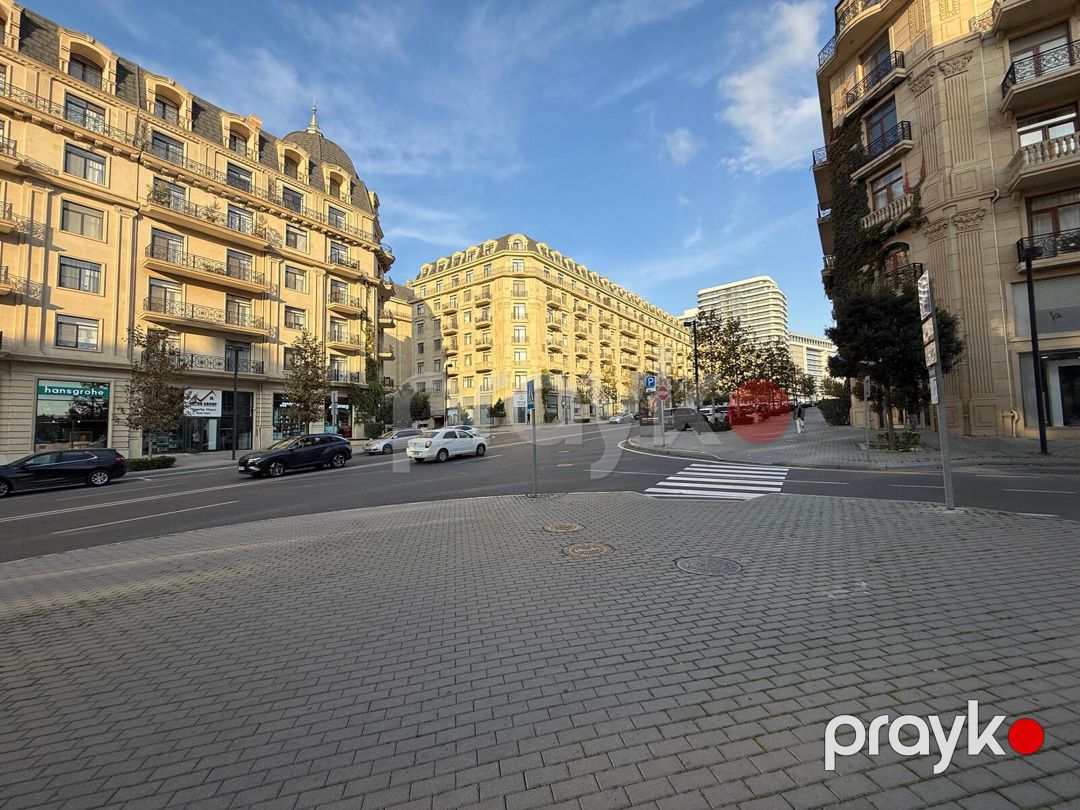 Satılır 5 otaqlı yeni tikili 210 m² — Mənzil, Bakı (3)
