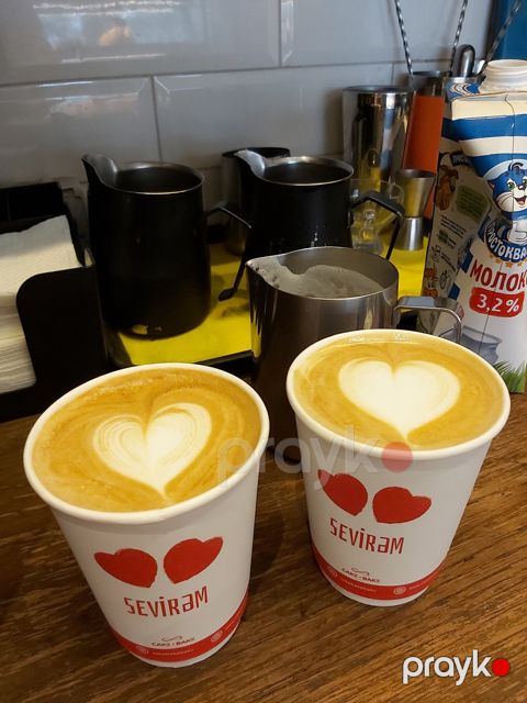 Barista işi axtarıram — Bakı