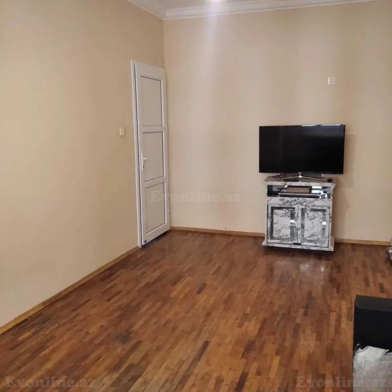 Satılır 3 otaqlı Mənzil Köhnə tikili 75 m² Bakı, Xətai r — Mənzil, Bakı (2)