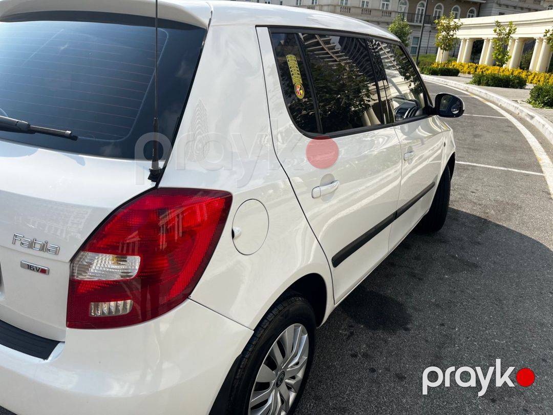 Skoda Fabia, 2012 il — Avtomobillər, Bakı (4)