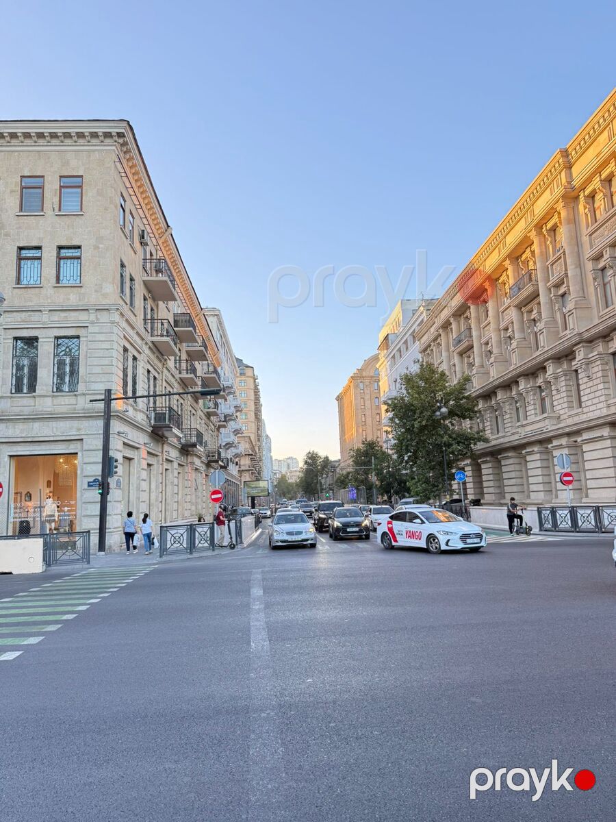 Satılır 2 otaqlı köhnə tikili 53 m² — Mənzil, Bakı (2)