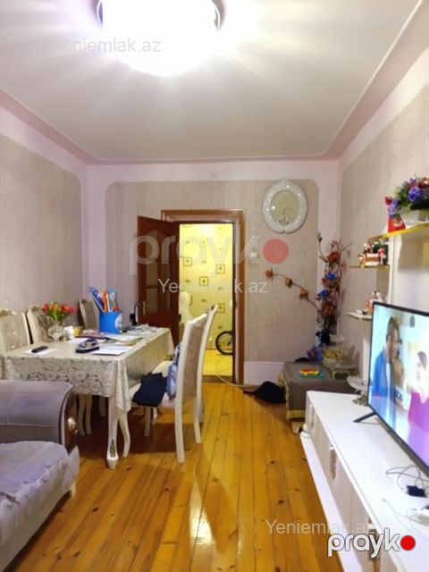 Satılır 3 otaqlı Bina evi menzil (Köhnə tikili), 74 m², 42-ci məhəllə — Sumqayıt