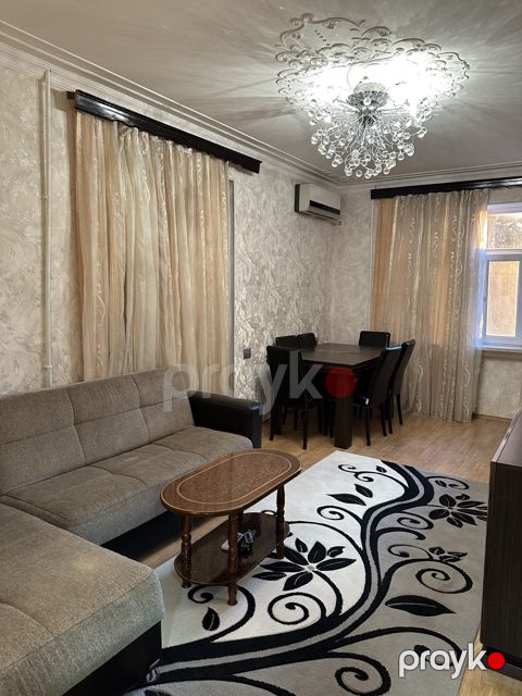 İcarəyə verilir 2 otaqlı köhnə tikili 60 m² — Bakı