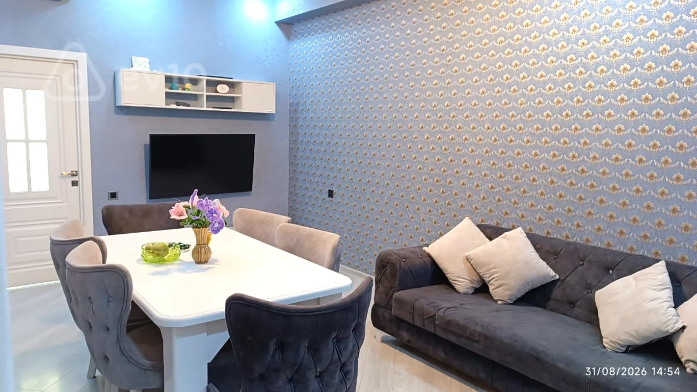 3 otaqlı mənzil, 75 m², Ehmed Bey Agaoglu Kucesi — Bakı