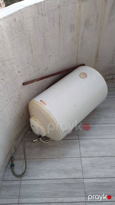 Ariston Elektrik su qızdırıcısı (qali̇fon/boiler) – silindrik model — Bakı