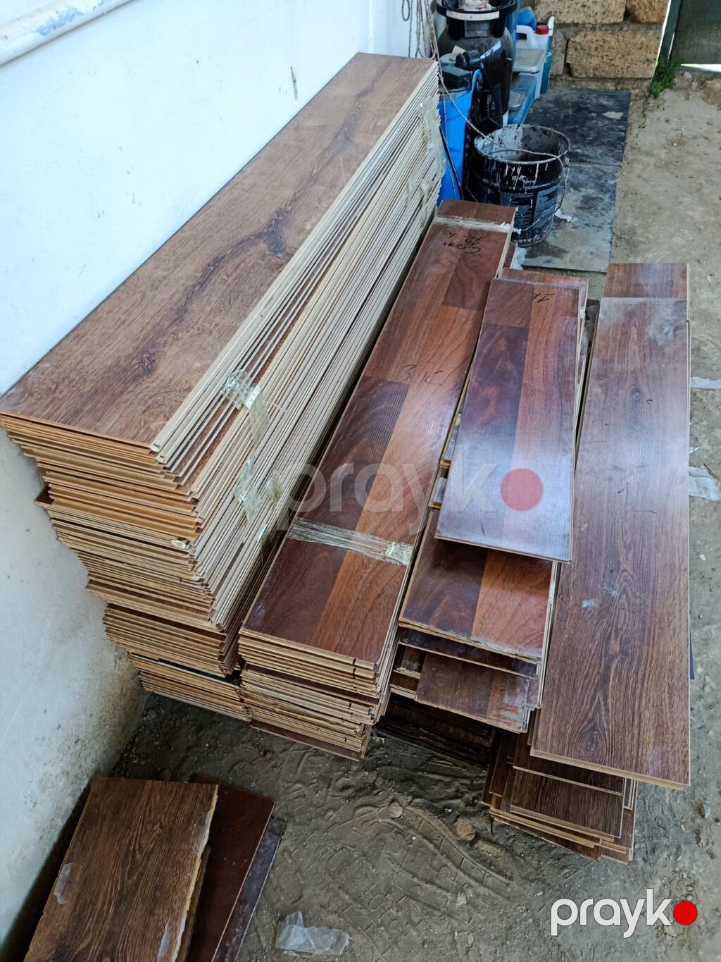 Laminat doseme, Cox az iadifade olunub tezeden secilmir, 22kv bir — Döşəmə örtükləri, Digah (2)