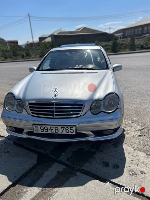 Mercedes C 180, 1.8 L, 2005 il, 282 690 km — Quba
