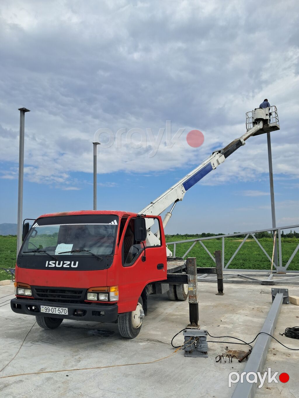 Isuzu 4.3 l 2004 il 230000 km — Avtomobillər, Bakı (10)
