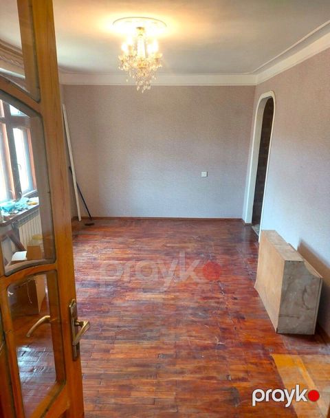 Satılır 1 otaqlı köhnə tikili 35 m² — Bakı