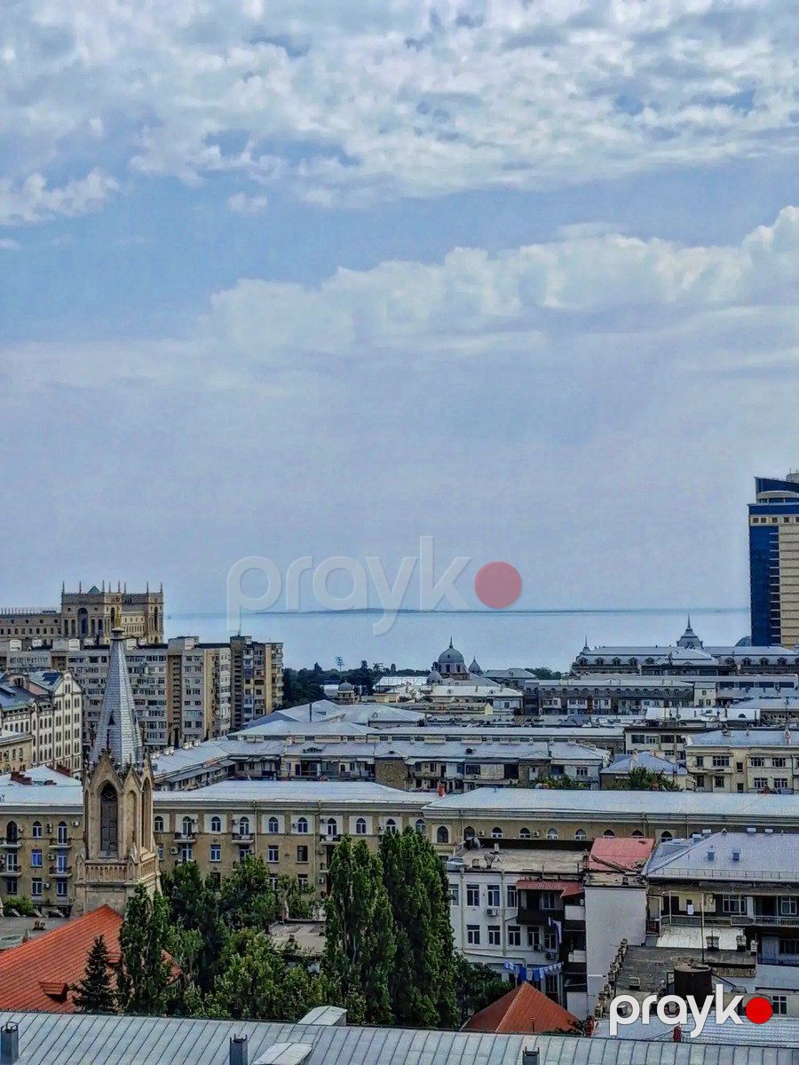 Satılır 4 otaqlı yeni tikili 200 m² — Mənzil, Bakı (2)