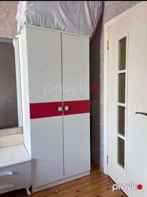 Nigar Dolab satlır 60 man yaxşı vəzyətdə unvan Xrdalan — Mehdiabad