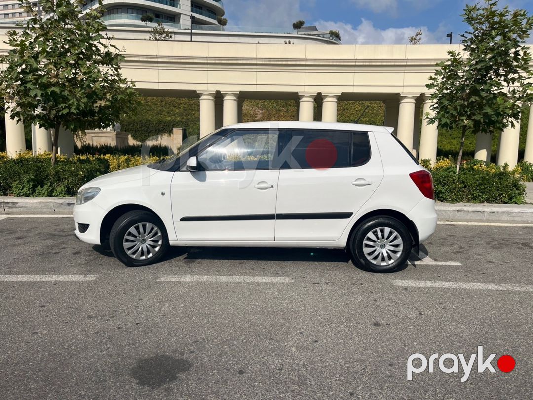 Skoda Fabia, 2012 il — Avtomobillər, Bakı (3)