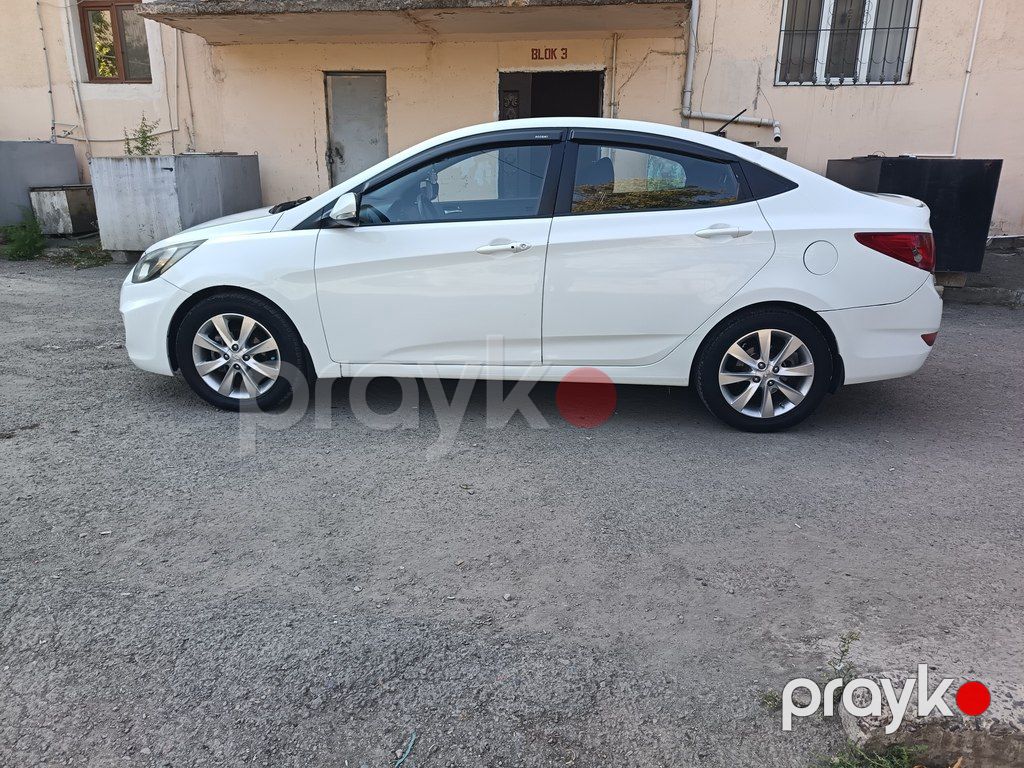 Hyundai Accent, 1.6 L, 2012 il, 300 000 km — Avtomobillər, Tovuz (8)