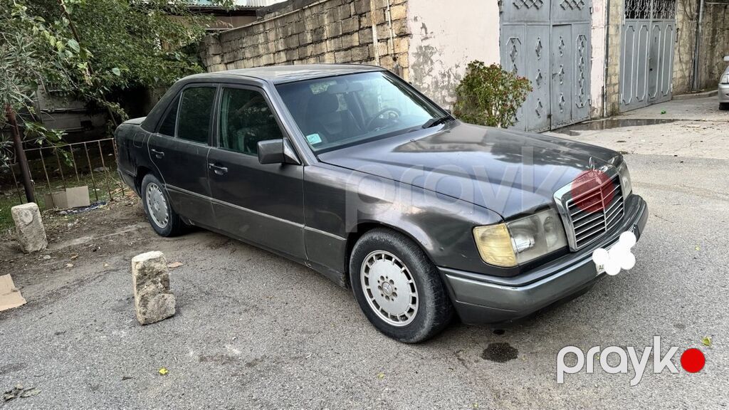 Mercedes-Benz 260: 2.6 l Sedan — Avtomobillər, Bakı (3)