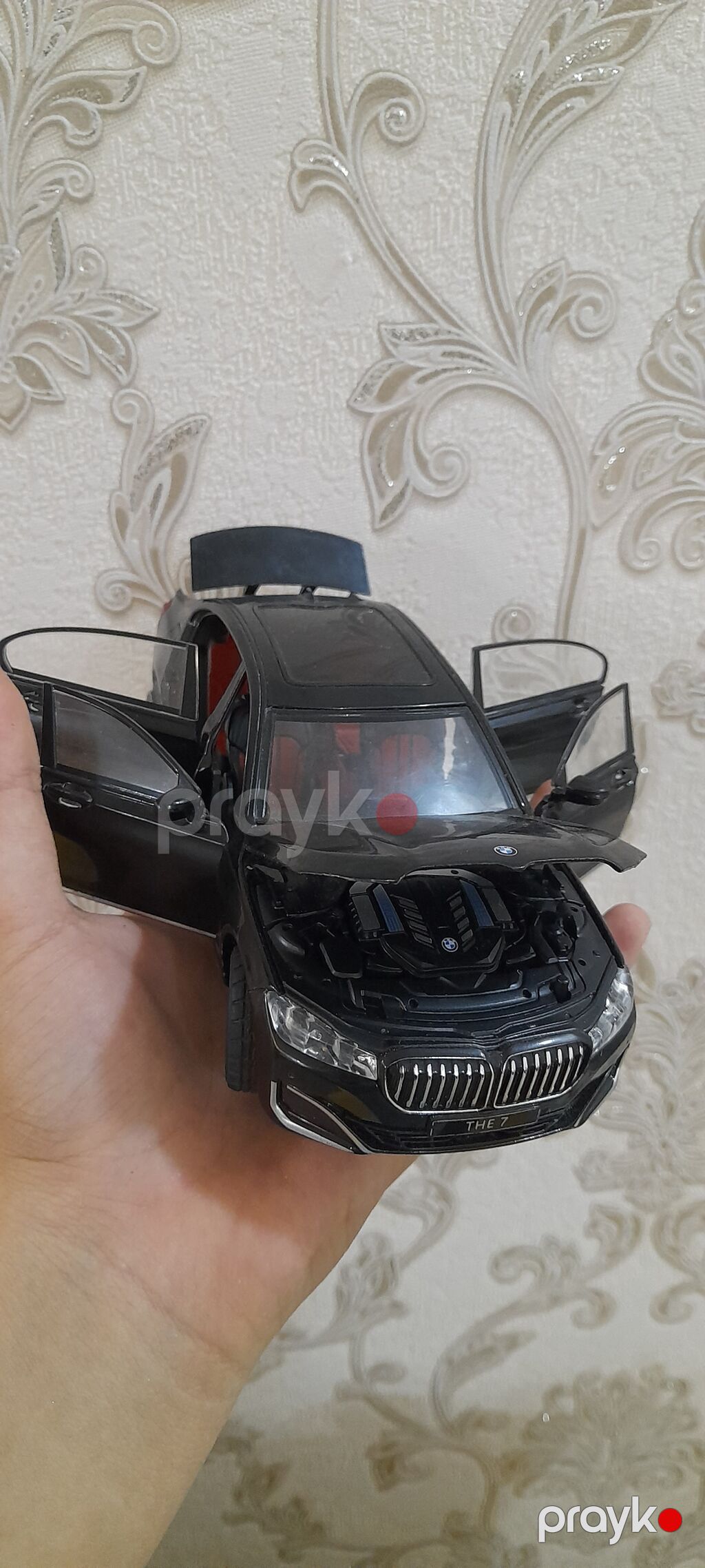 Bmw 7 seriya 760li 1:24 Ölçüdə Hər yeri açılır Səsli və İşıqlı — Modellar, Bakı (3)