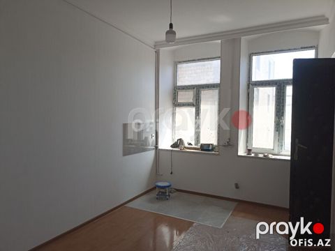 Köhnə tikili Satılır Binəqədi r., Azadlıq Prospekti m., 2 otaq, 60 m² — Bakı