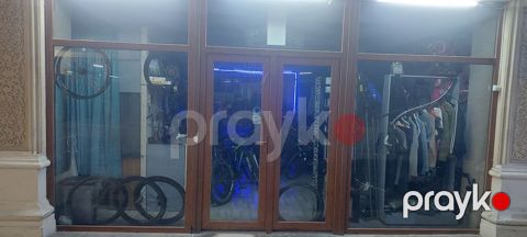 Amay ticarət metkezinde 80 m² kupçalı obyekt.həm çolə həm də içərirə — Bakı