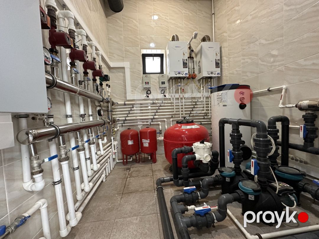Satılır 5 otaqlı həyət evi/bağ evi 300 m² — Ev, villa, Bakı (11)