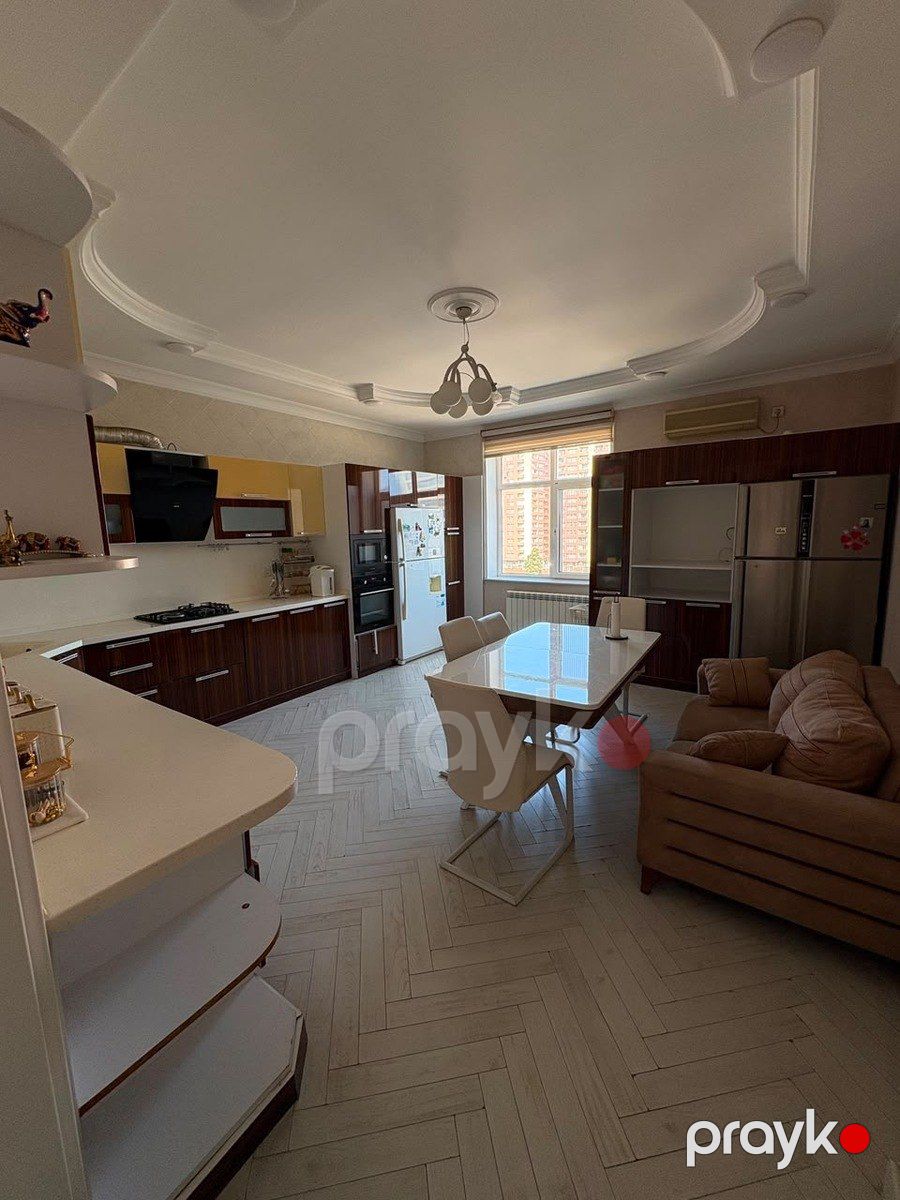 Satılır 6 otaqlı yeni tikili 300 m² — Mənzil, Bakı (4)
