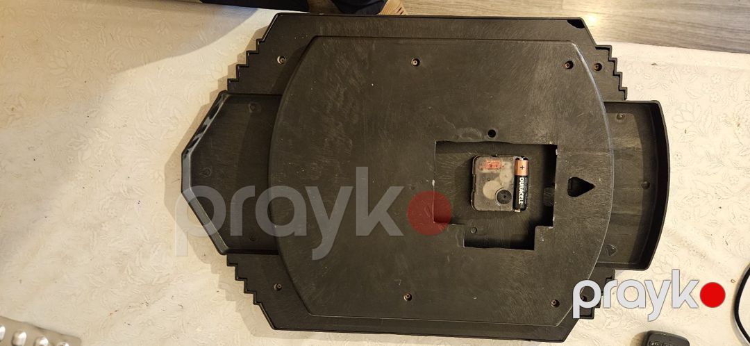 Divar saatı — Dekor və interyeri, Bakı (2)