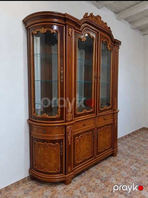 Klassik üslubda vitrin-bufet - Material: təbii ağac əsaslı korpus — Mehdiabad