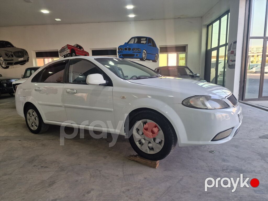 Daewoo Gentra: 1.5 l 2013 il Universal — Avtomobillər, Bərdə (2)