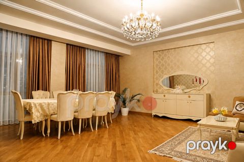 Satılır 3 otaqlı yeni tikili 170 m² — Bakı