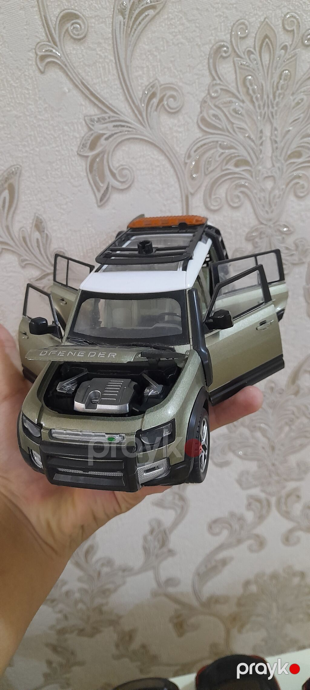 Land Rover Defender 1:22 Ölçüdə Hər yeri açılır Səsi və işıqı yoxdur — Modellar, Bakı (3)