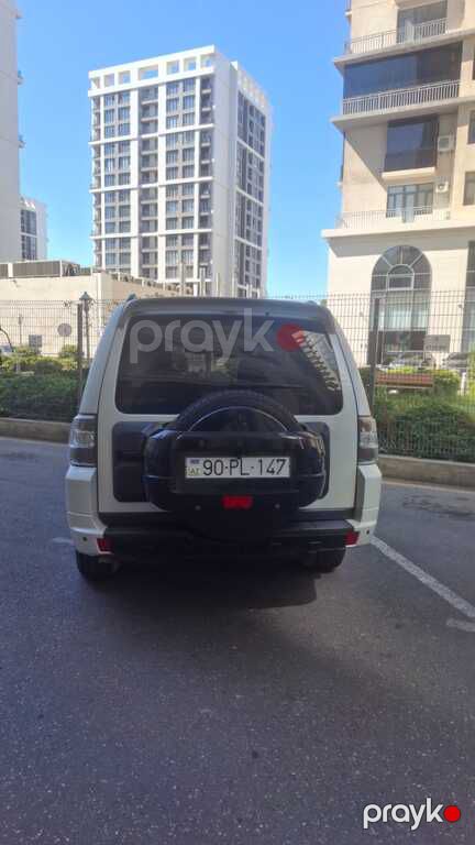 Mitsubishi Pajero, 3.5 L, 2010 il, 327 000 km — Avtomobillər, Bakı (2)