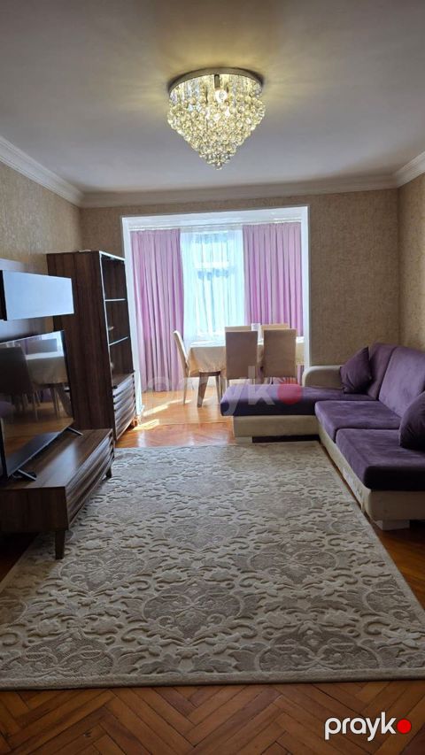 Satılır 3 otaqlı köhnə tikili 80 m² — Bakı