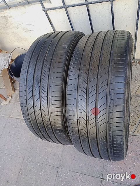 Kumho şinləri 245/45 R18 — Bakı
