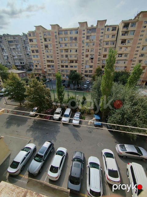 Satılır 2 otaqlı köhnə tikili 65 m² — Bakı