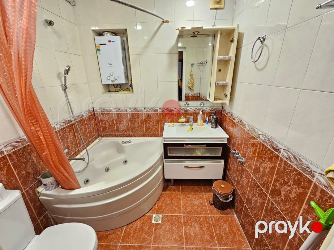 3 otaqlı mənzil kirayə verilir, 100 m², Yasamal rayonu,Elmer mt/s-na,BDU-ya və ATU-ya yaxın 2 otaqlı super təmirli ev kirayə verilir, Bakı — Mənzil (12)