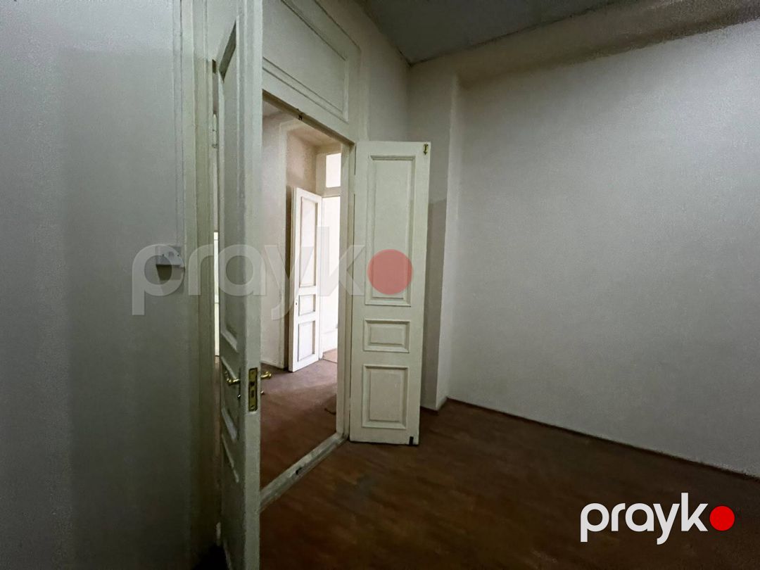 Satılır 4 otaqlı köhnə tikili 200 m² — Mənzil, Bakı (7)