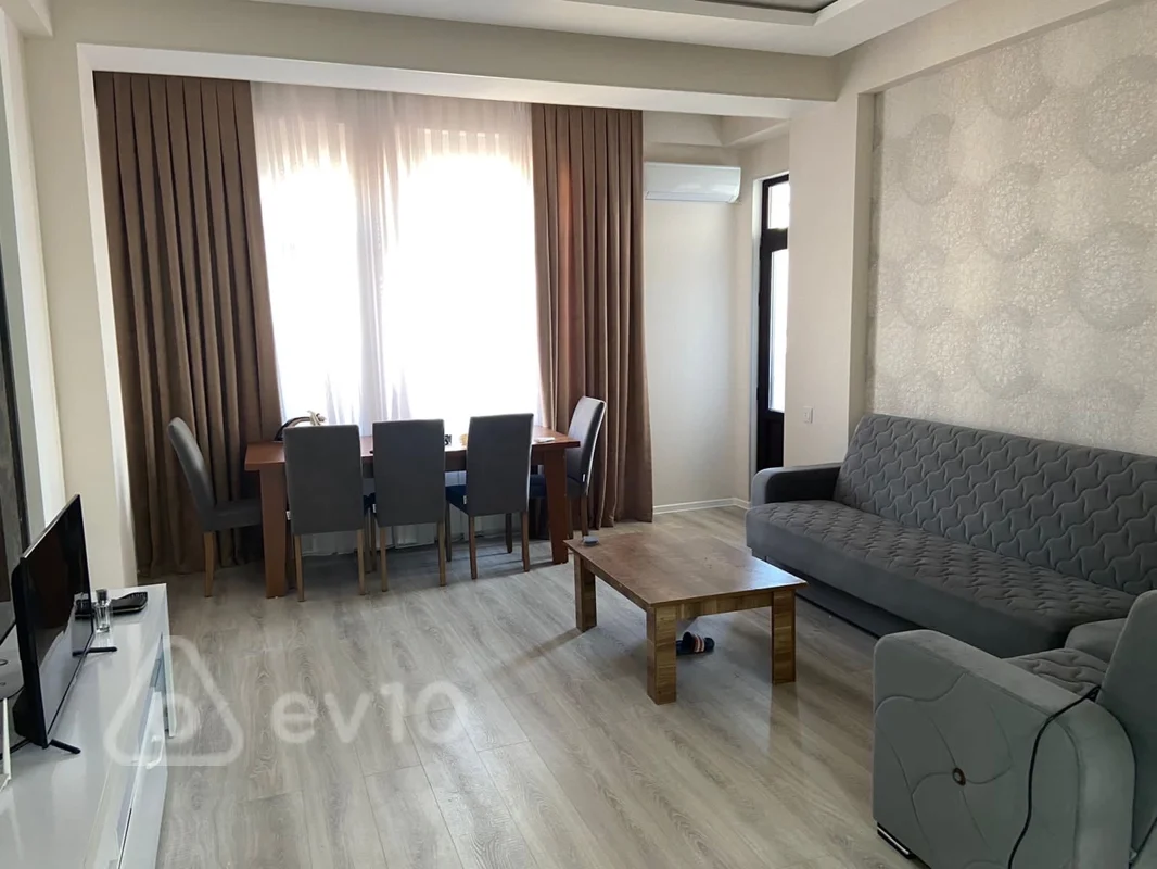 2 otaqlı mənzil, 105 m², S.S.Axundov k — kirayə — Bakı