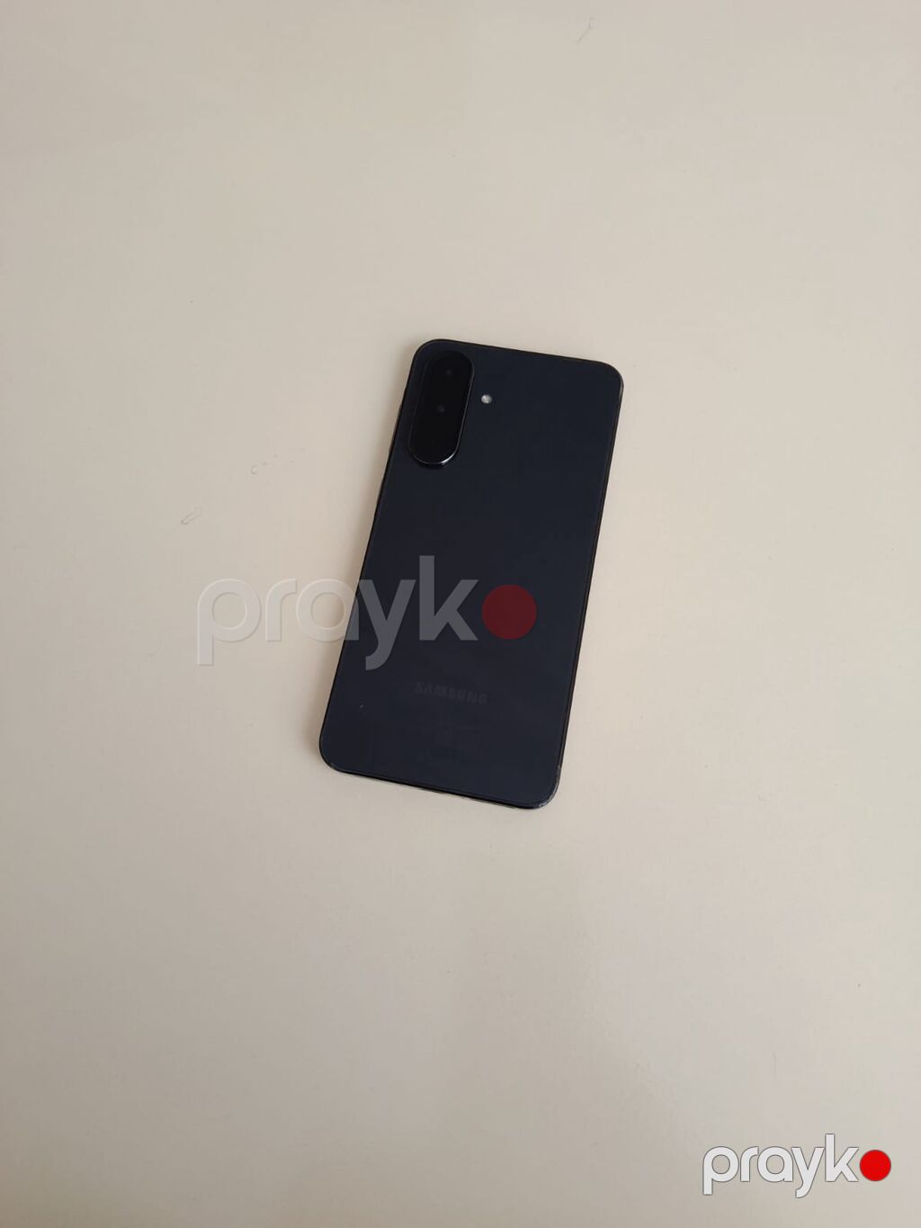 Smartfon – qara rəng, düz kənarlı korpusla Xüsusiyyətlər: - Tam — Digər smartfonlar, Şəmkir (5)