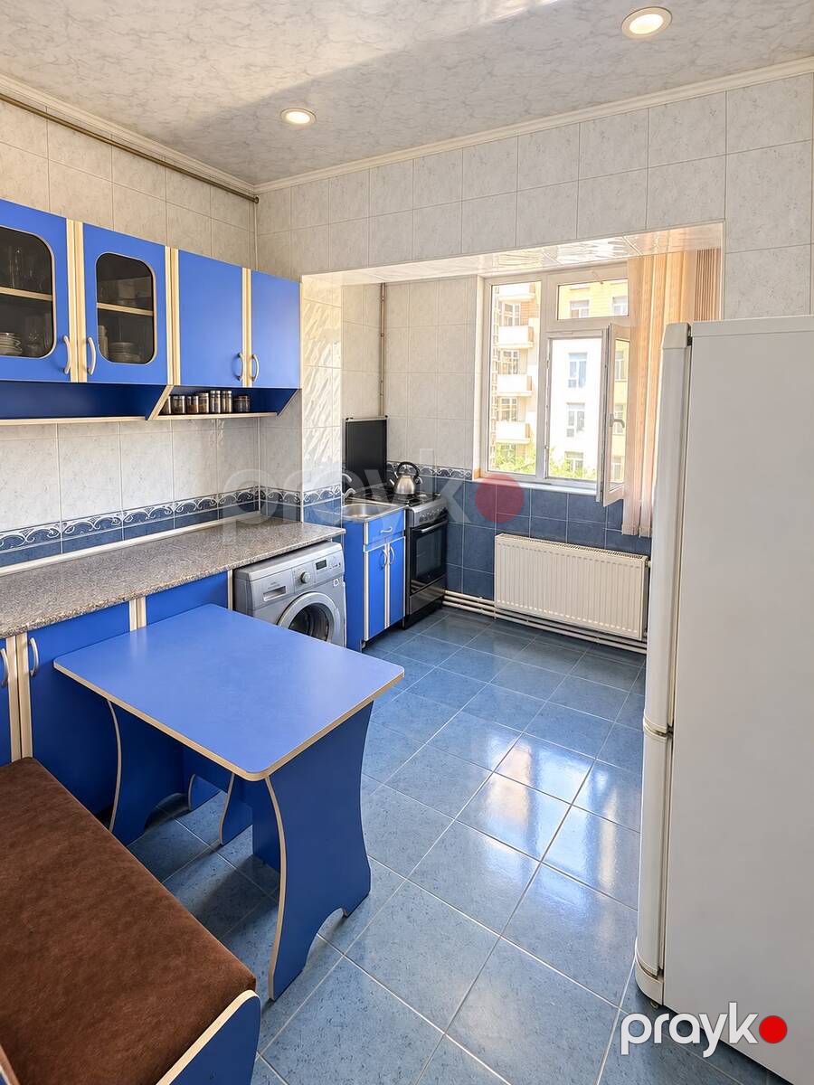 Satılır 2 otaqlı köhnə tikili 70 m² — Mənzil, Bakı (2)