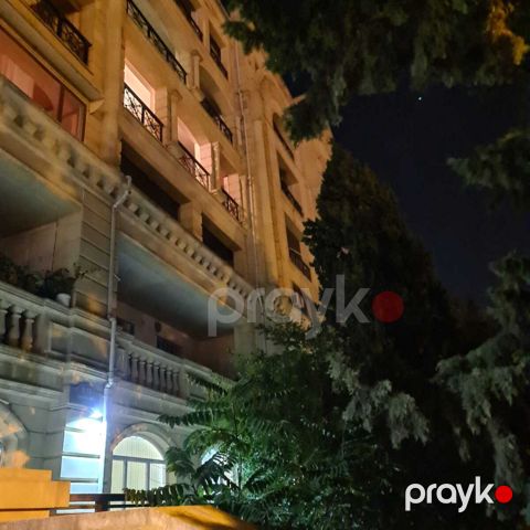 Satılır 4 otaqlı köhnə tikili 120 m² — Bakı