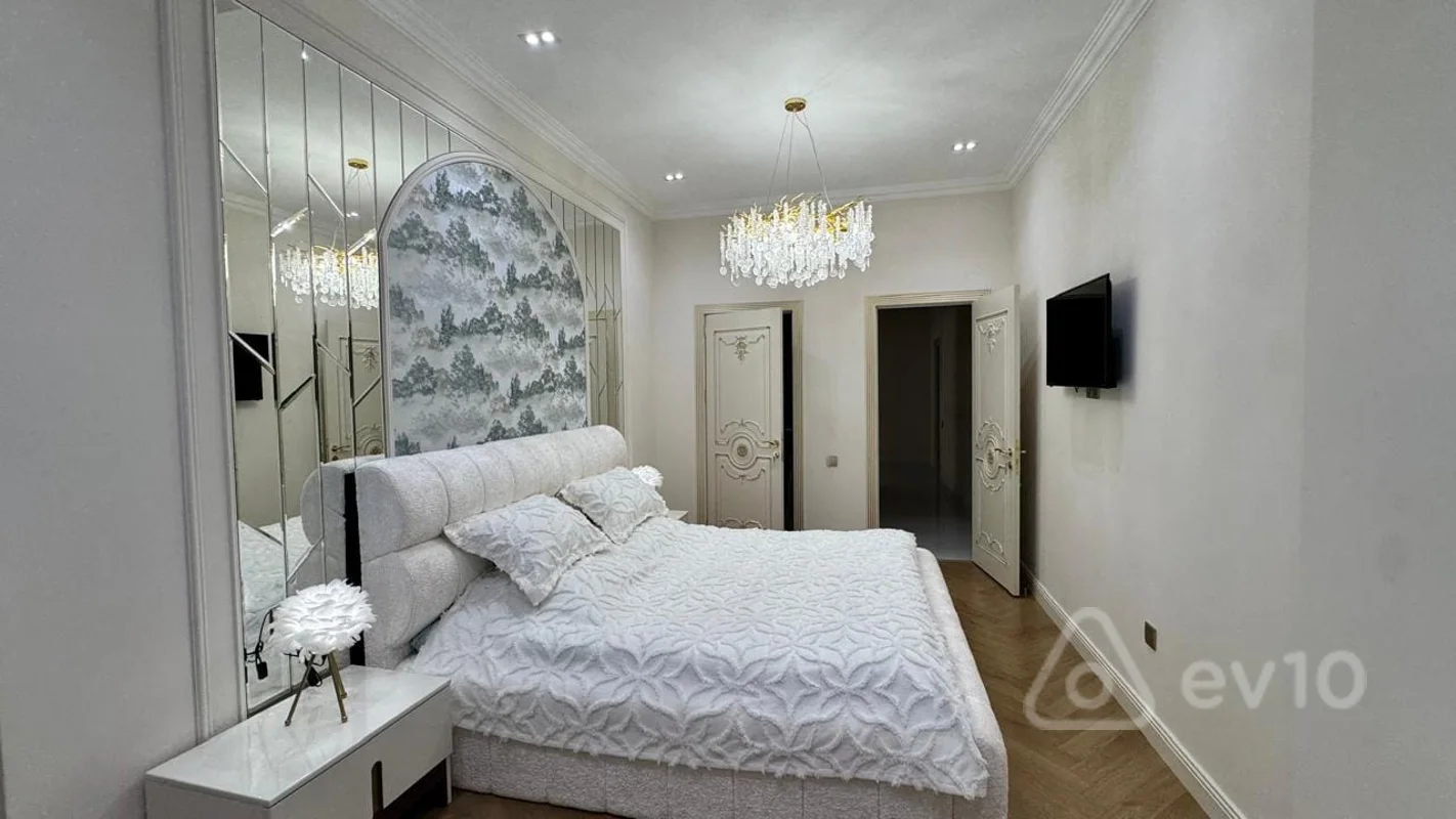 3 otaqlı mənzil, 150 m², Ceyhun Hacıbəyli küçəsi — Mənzil, Bakı (5)