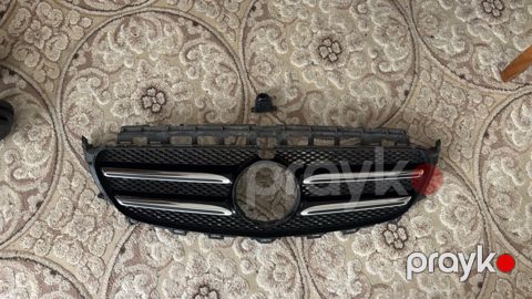 Mercedes Benz W213 E-Class radiator barmaqlığı — Bakı