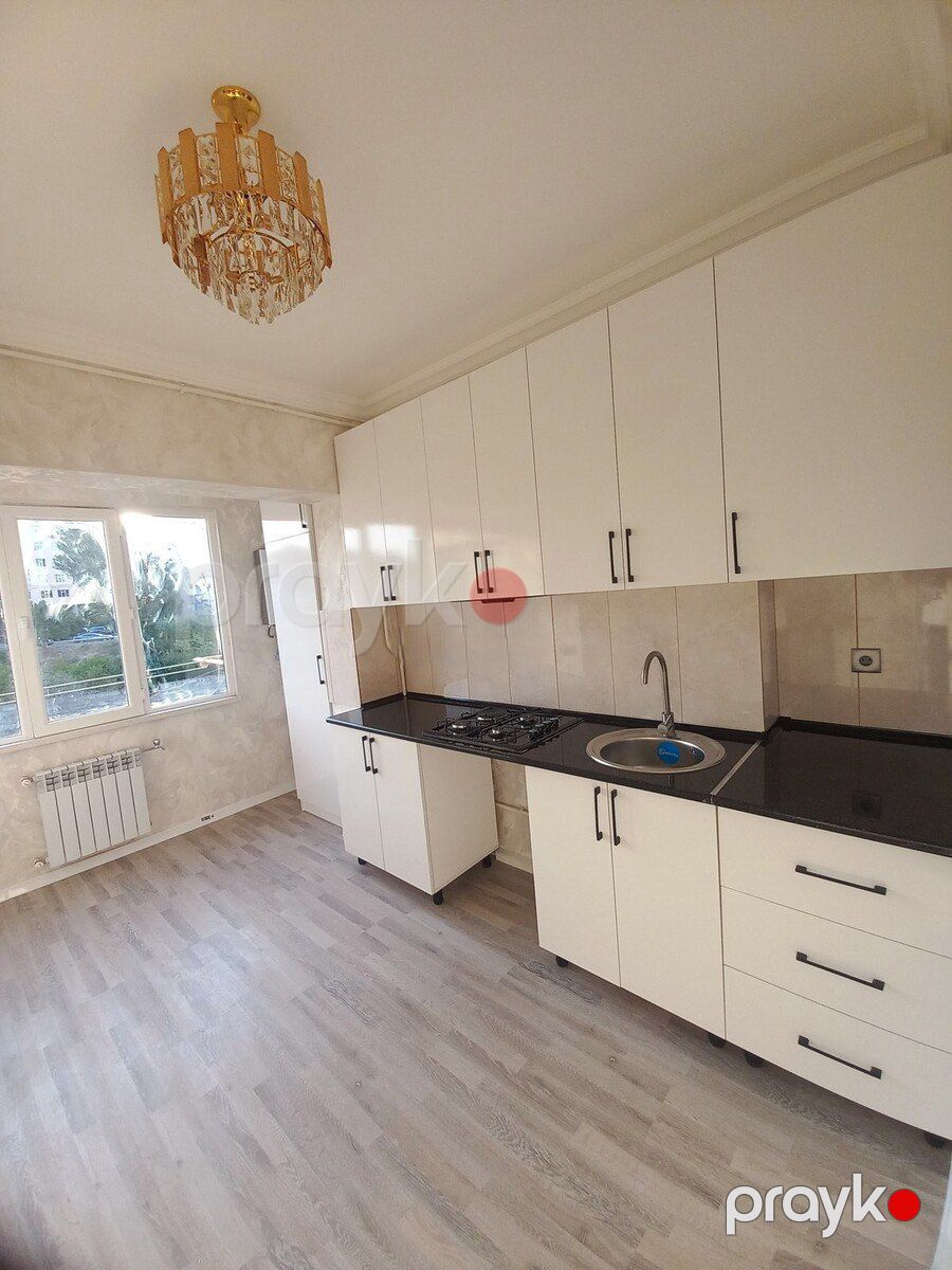Satılır 2 otaqlı köhnə tikili 60 m² — Mənzil, Bakı (6)